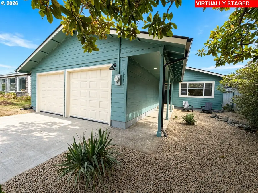 1165 NE Broadway St, Waldport, OR 97394 - #2