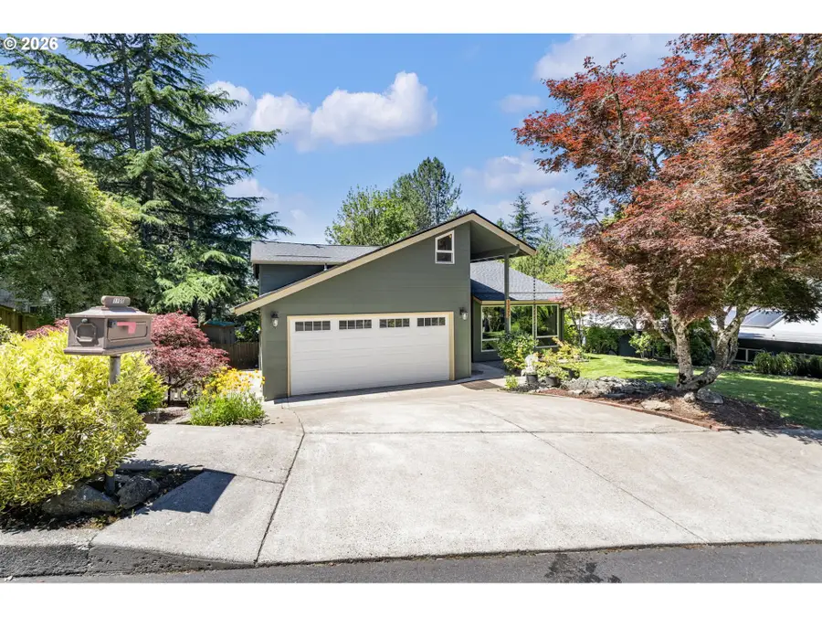 1105 SW 10th Dr, Gresham, OR 97080 - #2