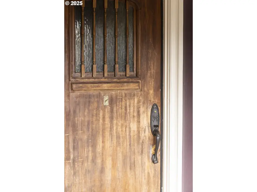 323 SE Cowls St, McMinnville, OR 97128 - #2