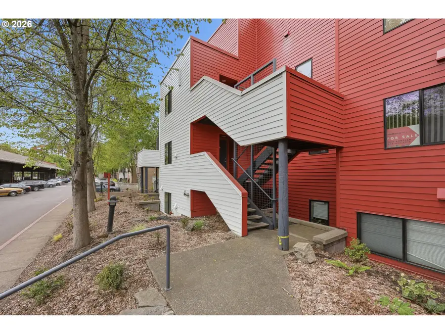 910 NW Naito Pkwy Nw #I-12, Portland, OR 97209 - #2