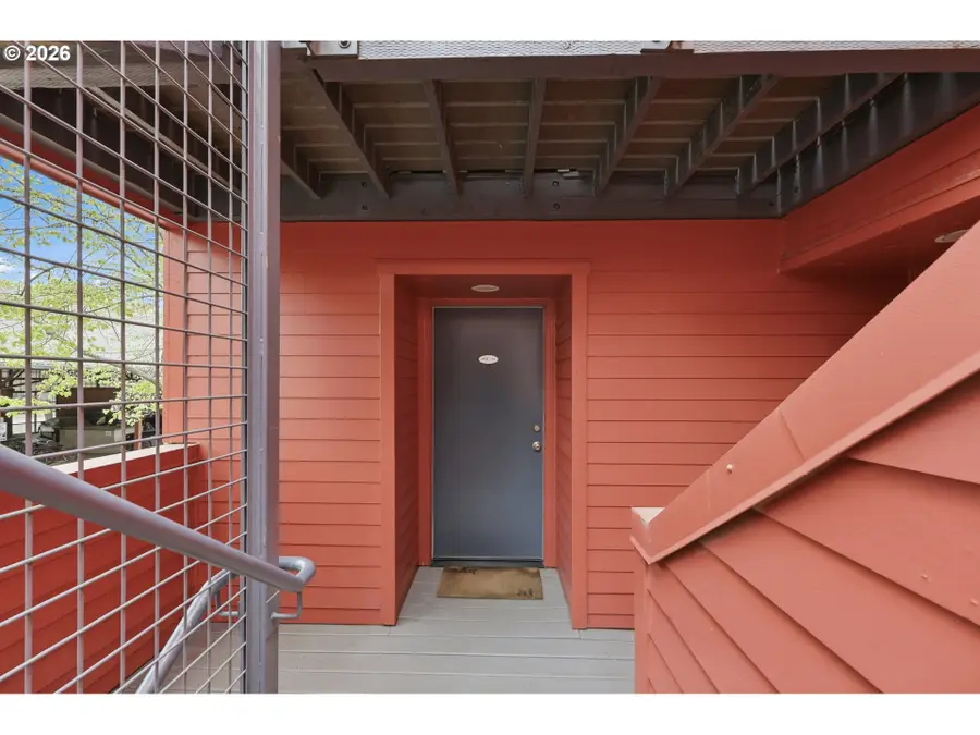 910 NW Naito Pkwy Nw #I-12, Portland, OR 97209 - #3