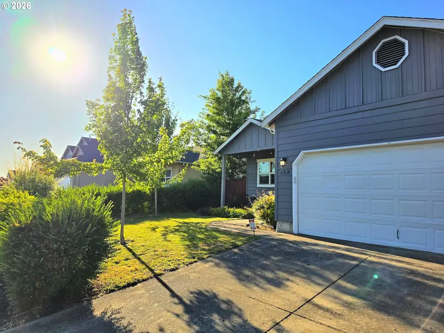 158 Canary Ave, Creswell, OR 97426 - #2