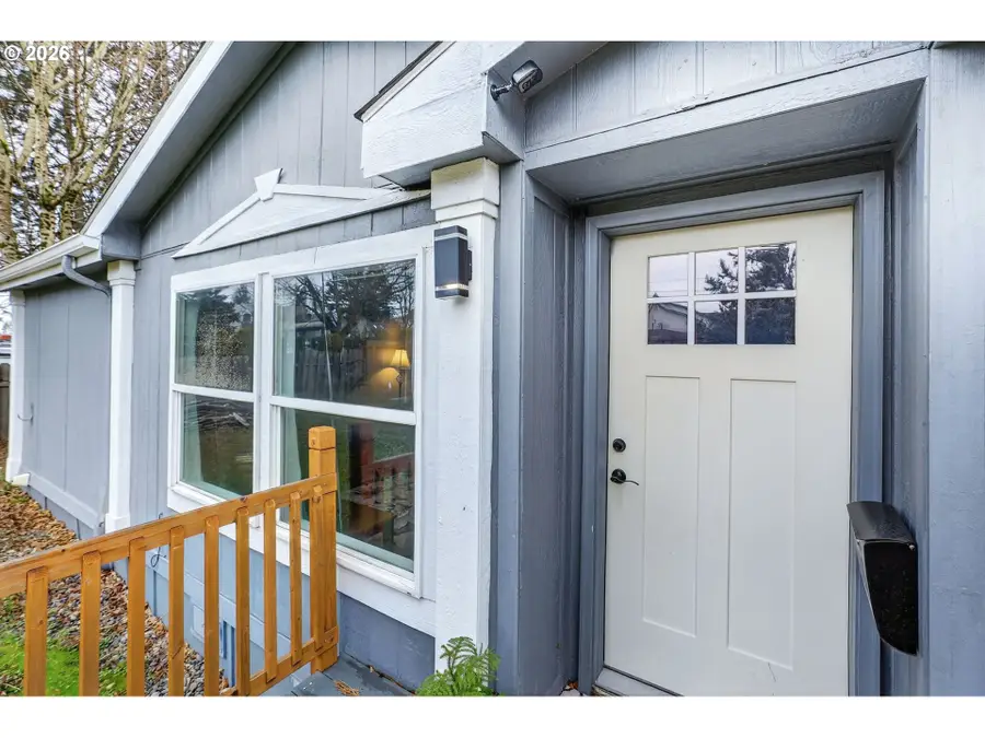 2905 NE 206th Pl, Fairview, OR 97024 - Image #2