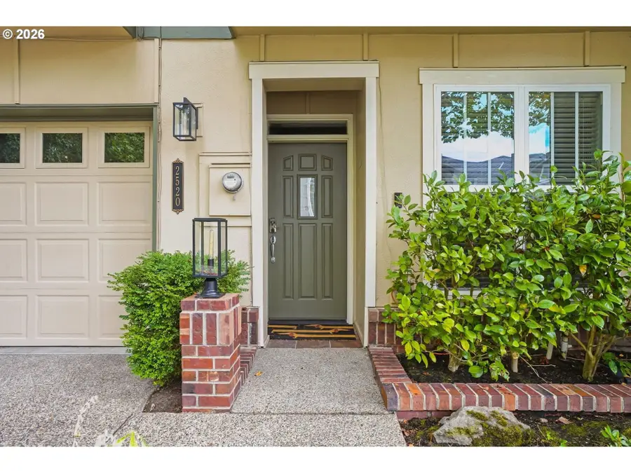 2520 NW Jean Ln, Portland, OR 97229 - #2