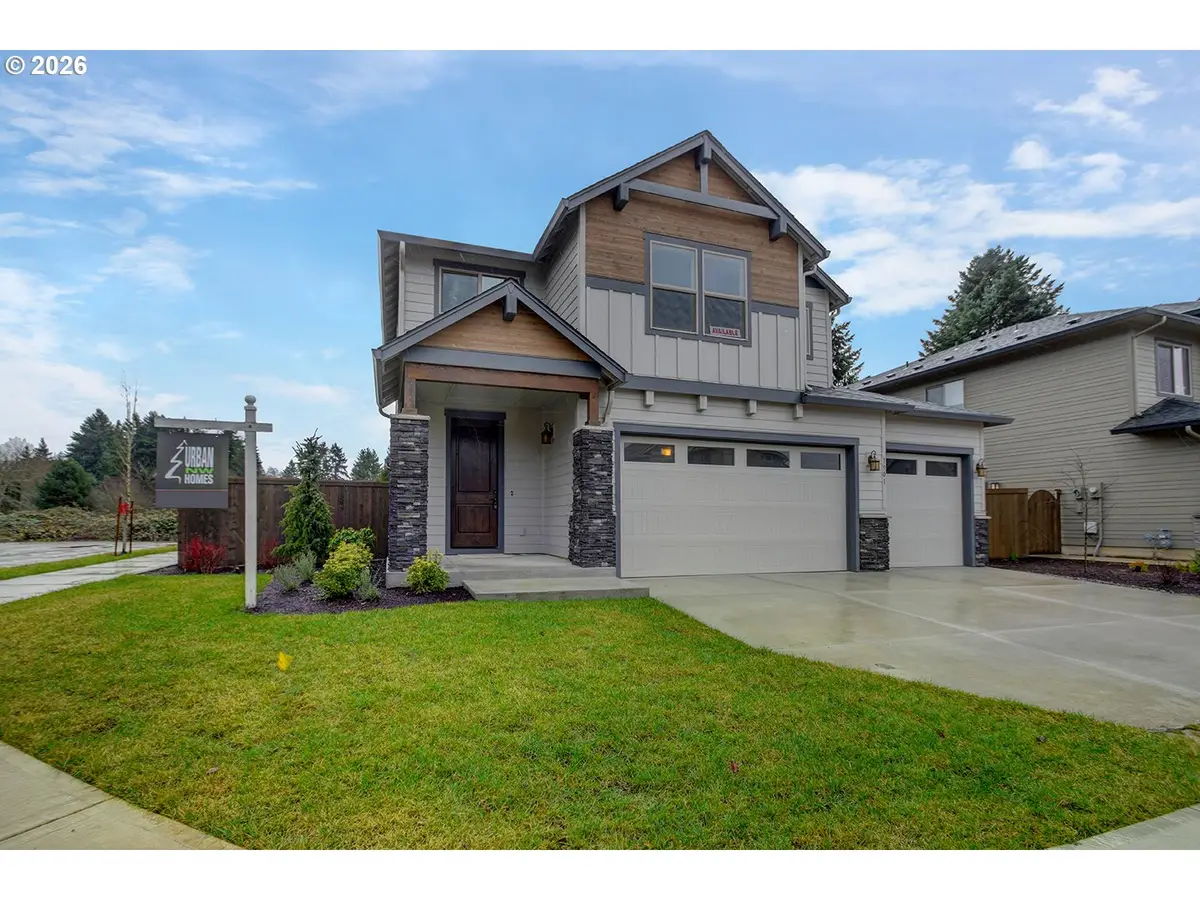 267 W Beacon Hill Dr, Longview, WA 98632 - #1