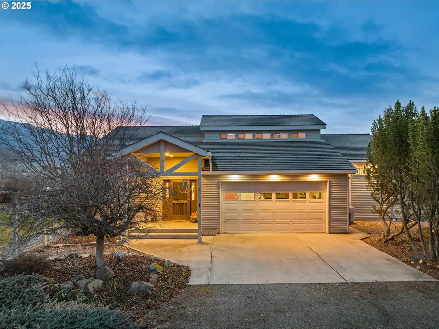 19 Valley Heights Dr, Enterprise, OR 97828 - Image #2