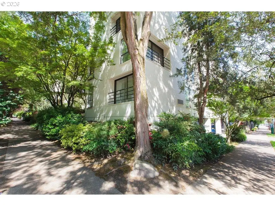 1937 NW Hoyt St #106, Portland, OR 97209 - #3