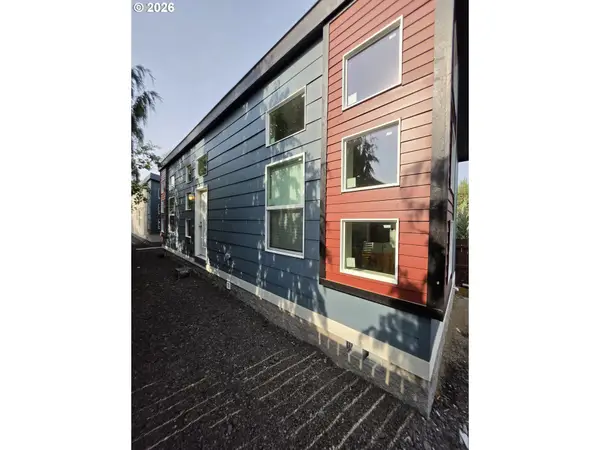 21298 NE Butler Market Rd, Bend, OR 97701