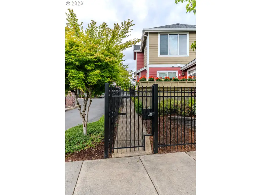 866 NW Council Dr, Gresham, OR 97030 - #3