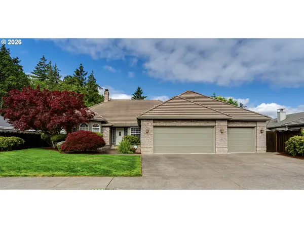 3030 Metolius Dr, Eugene, OR 97408