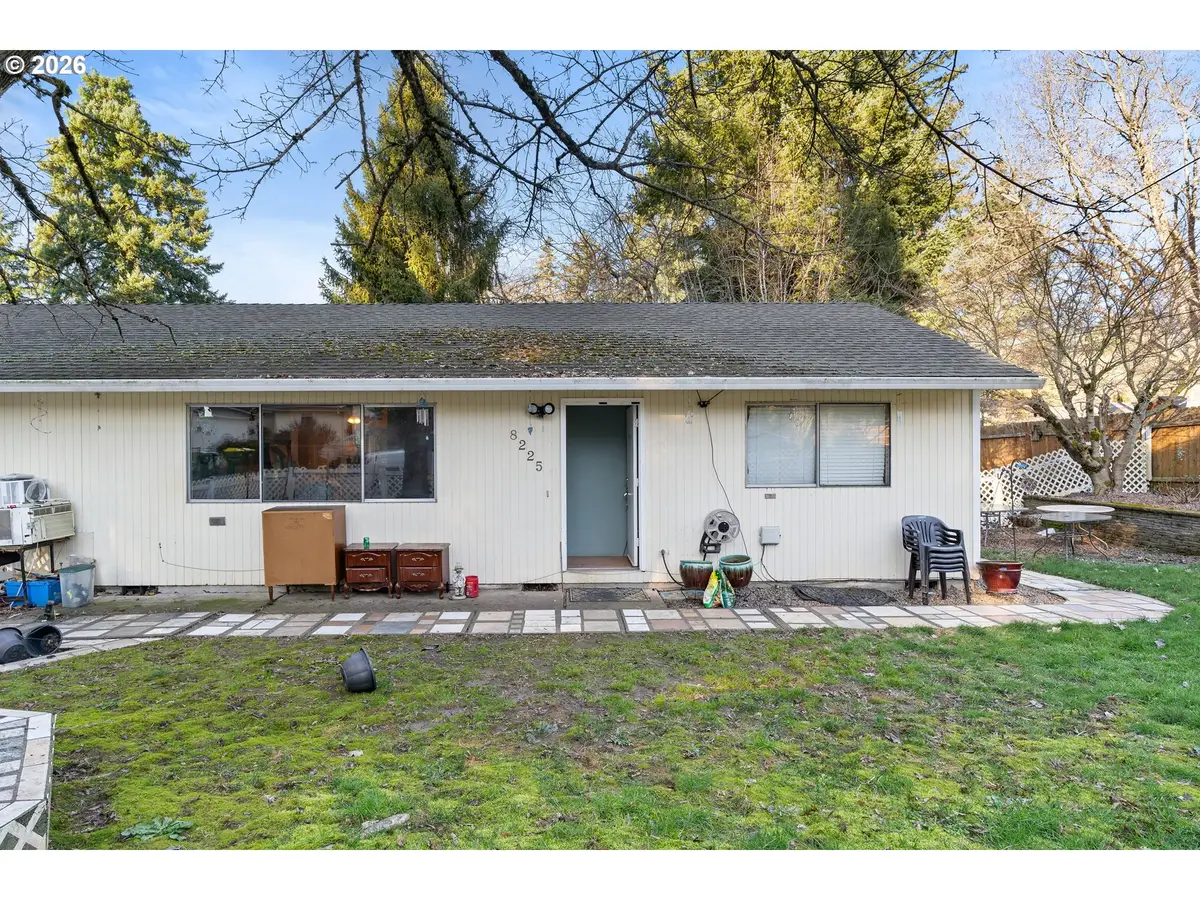 8225 SW Chestnut St, Portland, OR 97223 - Image #1
