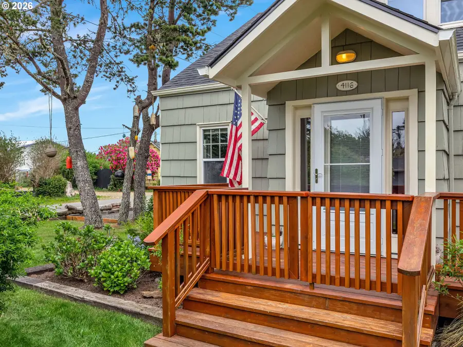 4116 L Pl, Seaview, WA 98644 - #2