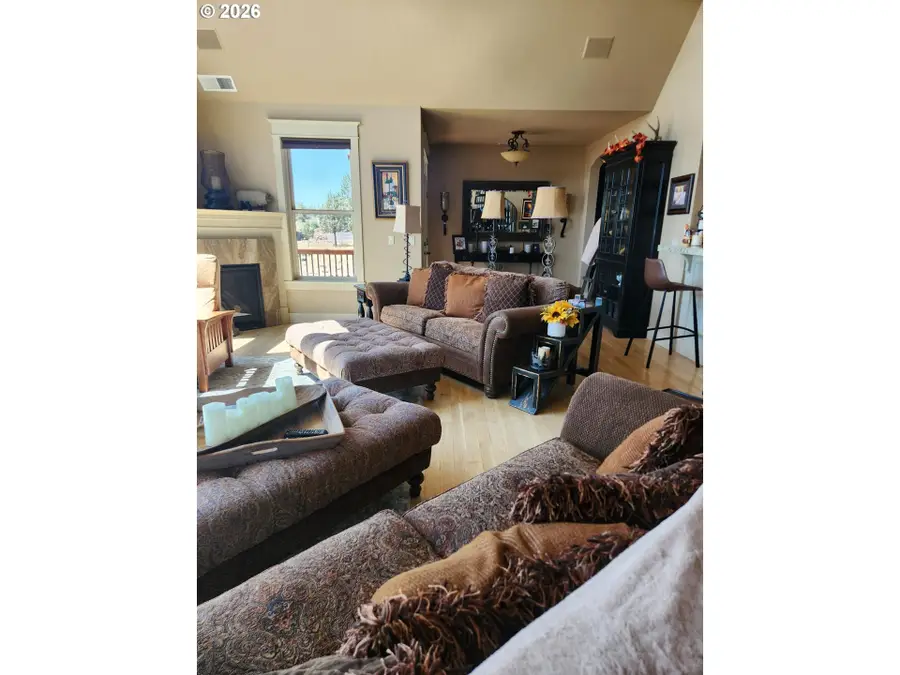 13428 SW Airfield Ln, Culver, OR 97734 - #3