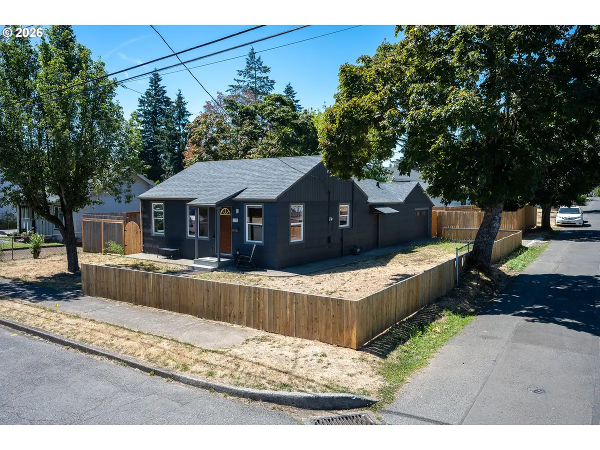 237 NE 109th Ave, Portland, OR 97220 - #1