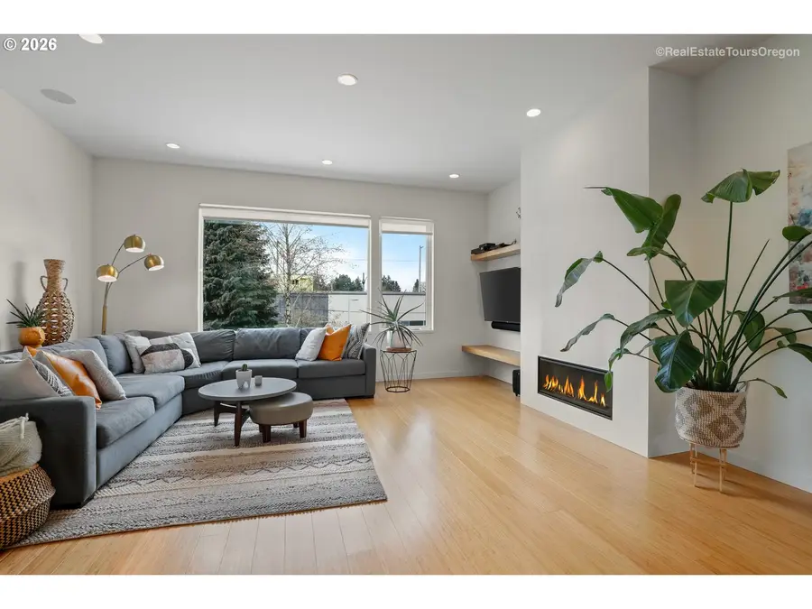 4929 N Maryland Ave, Portland, OR 97217 - #2