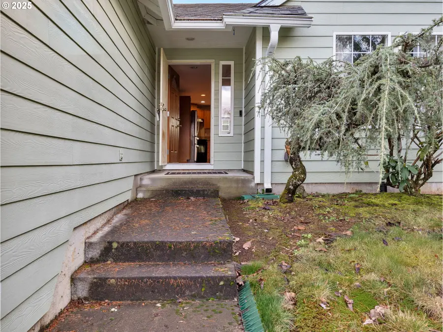 37578 Rachael Dr, Sandy, OR 97055 - Image #3