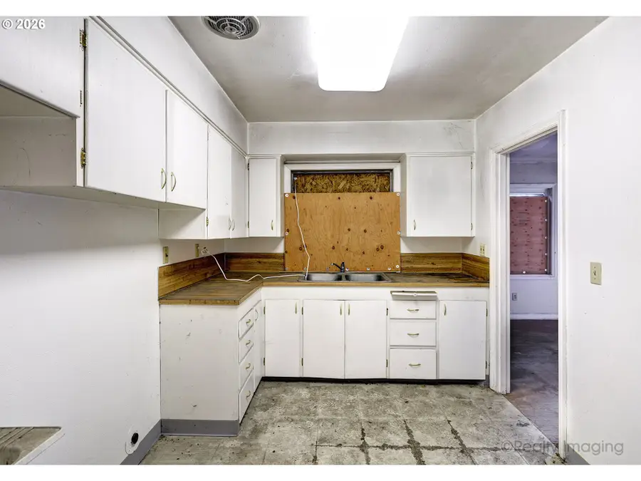 7024 NE Prescott St, Portland, OR 97218 - #3