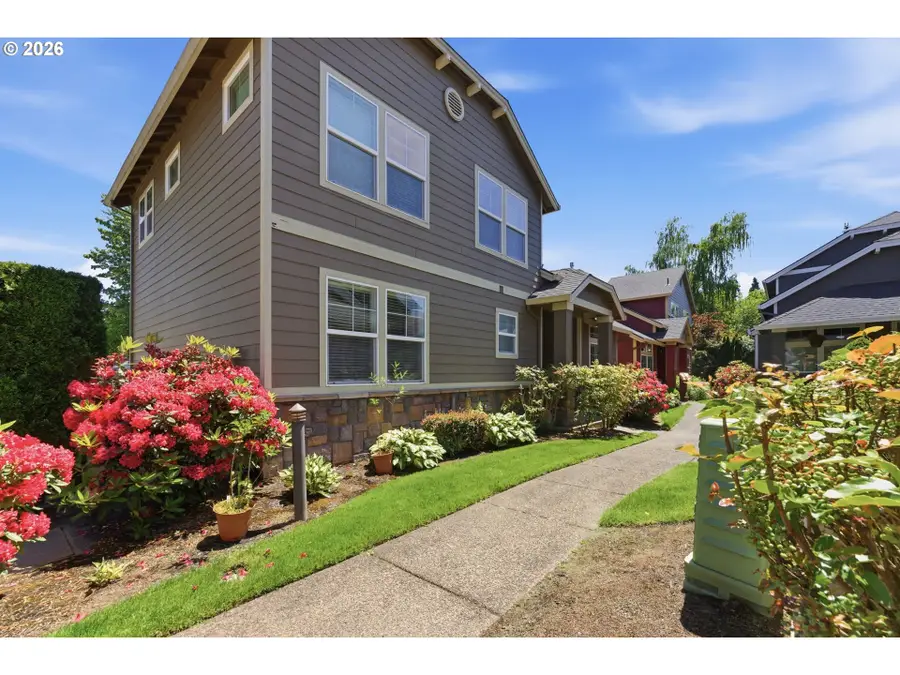 9310 SW Coral St, Portland, OR 97223 - #2