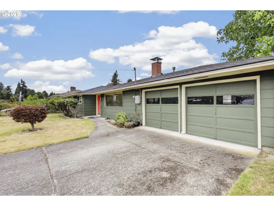 3210 SE Sherrett St, Milwaukie, OR 97222 - #3