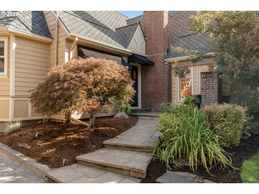 2635 SE Market St, Portland, OR 97214 - #2
