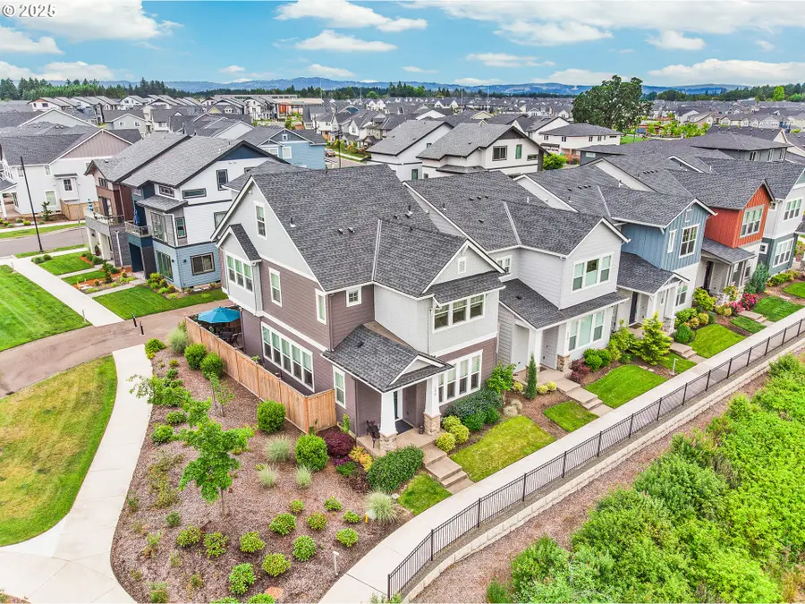 7579 SE Kilchis Ln, Hillsboro, OR 97123 - #2