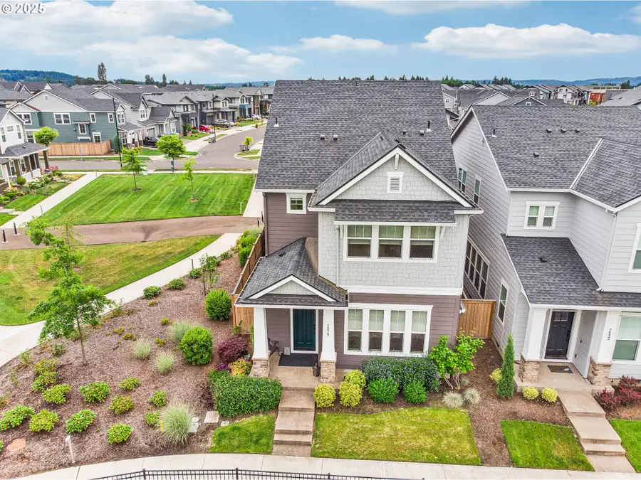 7579 SE Kilchis Ln, Hillsboro, OR 97123 - #3