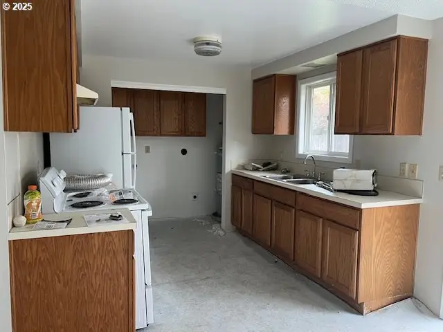 19805 SW Rock Rd, Beaverton, OR 97003 - Image #2