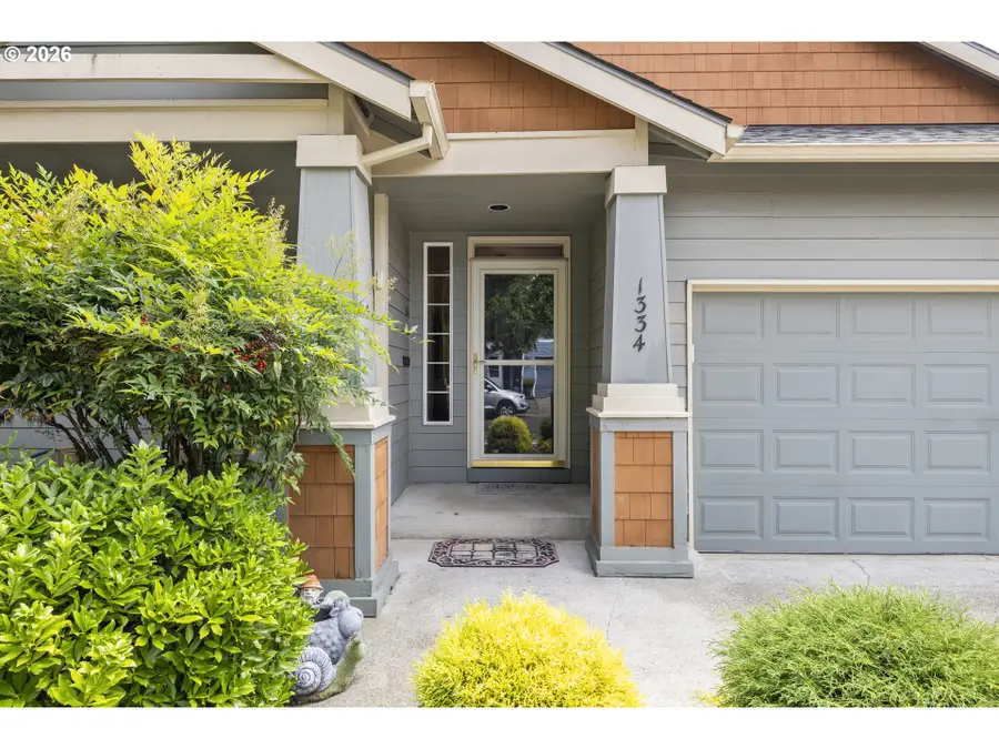 1334 34th Pl, Forest Grove, OR 97116 - #3