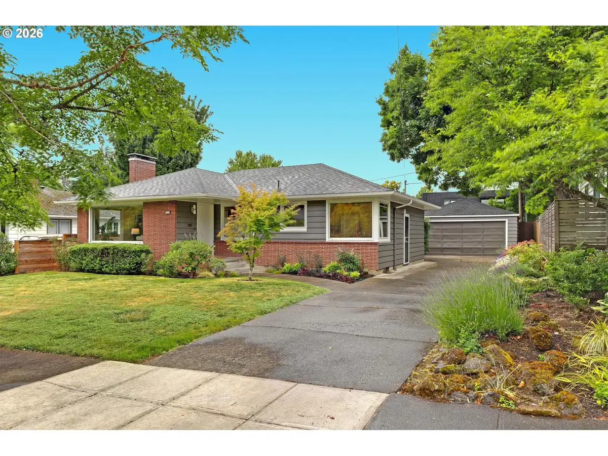 329 SE 50th Ave, Portland, OR 97215 - #1