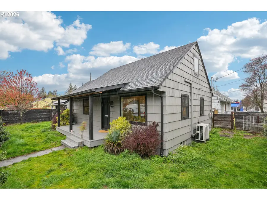 7921 NE Clackamas St, Portland, OR 97213 - #2