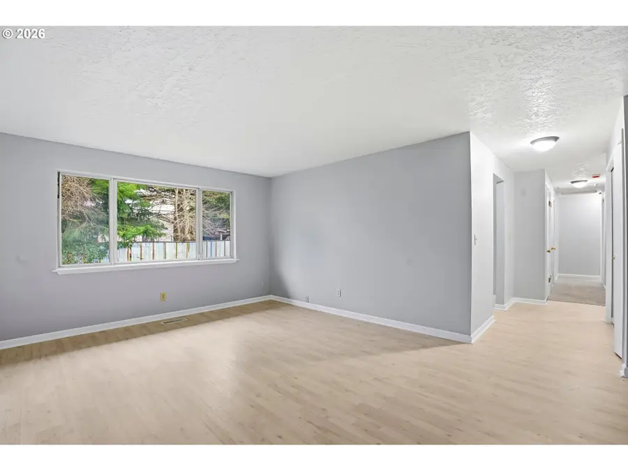 349 NE 18th St, Gresham, OR 97030 - Image #3