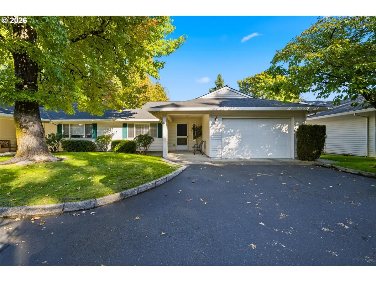 9721 SW Tualatin Rd, Tualatin, OR 97062 - #1