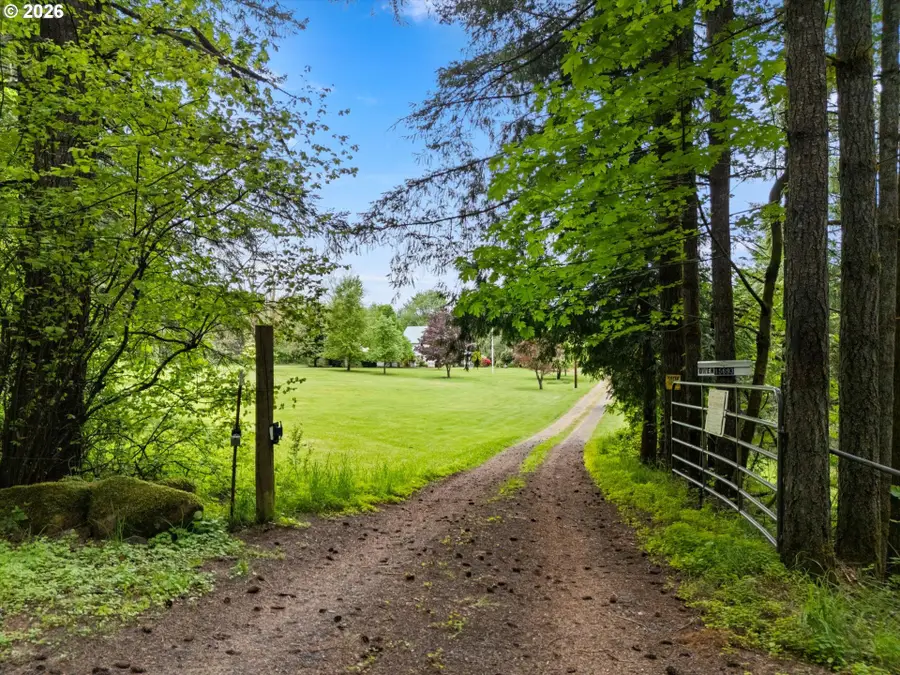 15693 S Hidden Rd, Mulino, OR 97042 - #2