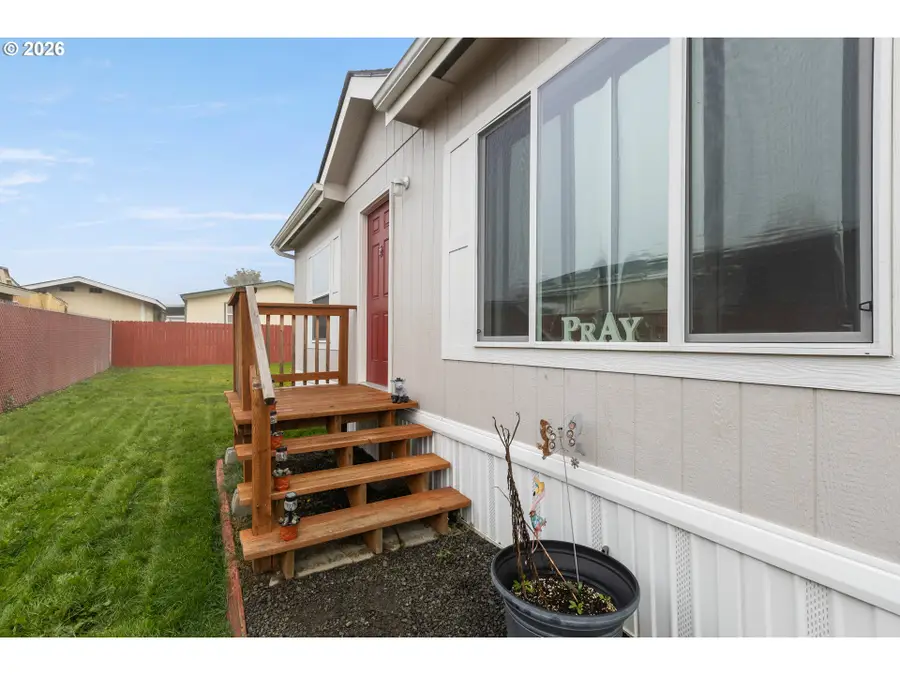 434 NW Broc Dr, Winston, OR 97496 - Image #3