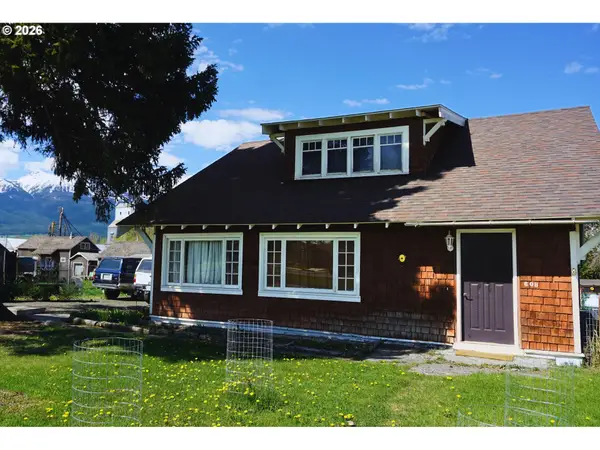 608 SW 2nd St, Enterprise, OR 97828