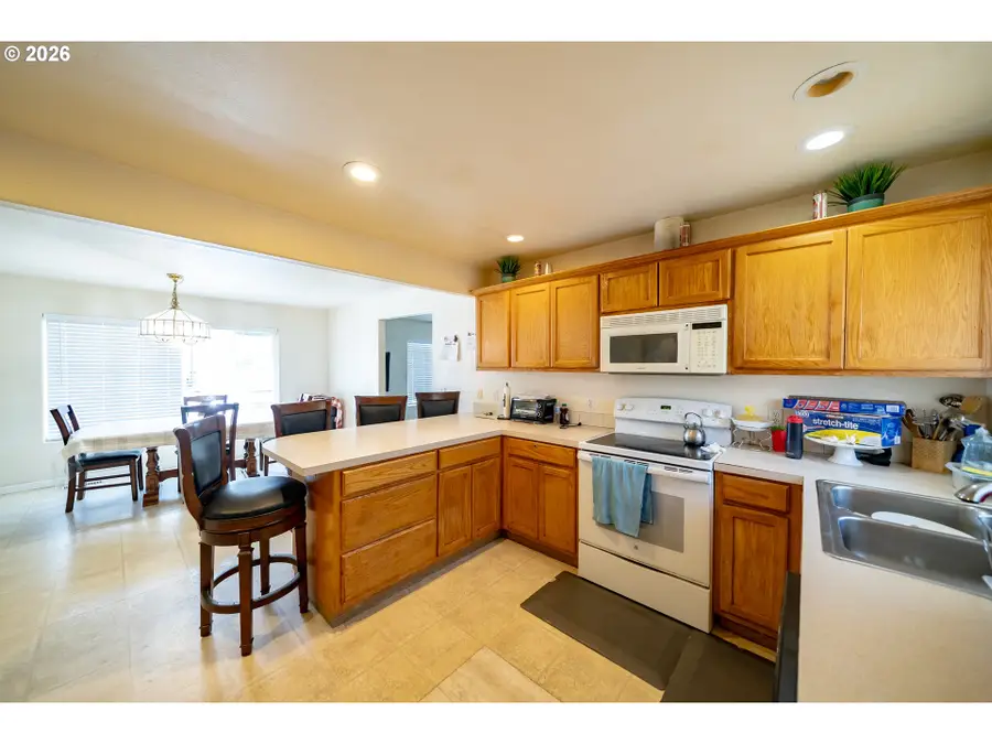 1400 Clay St Ne, Salem, OR 97301 - #3