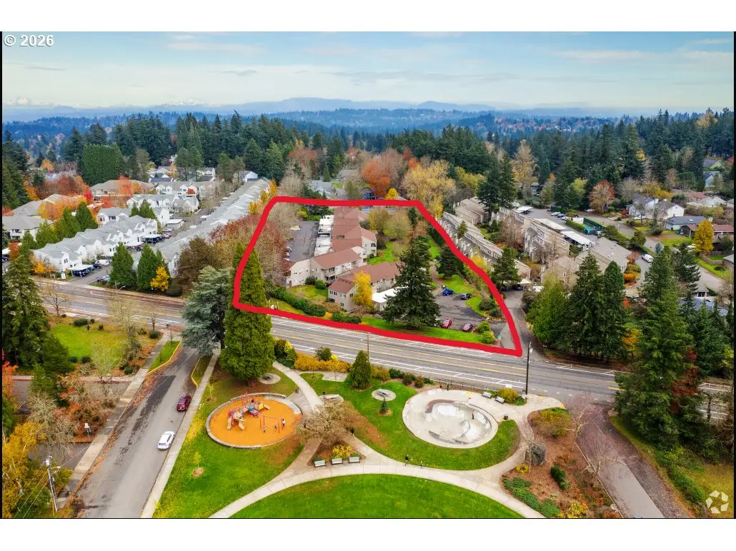 4534 SW Dickinson St, Portland, OR 97219 - Image #1