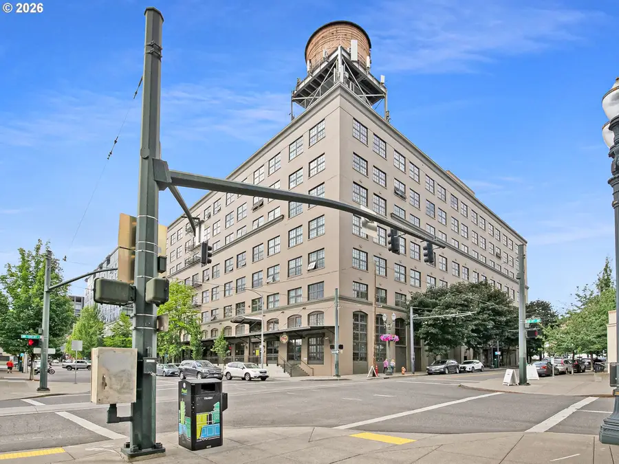 1420 NW Lovejoy St #720, Portland, OR 97209 - #2