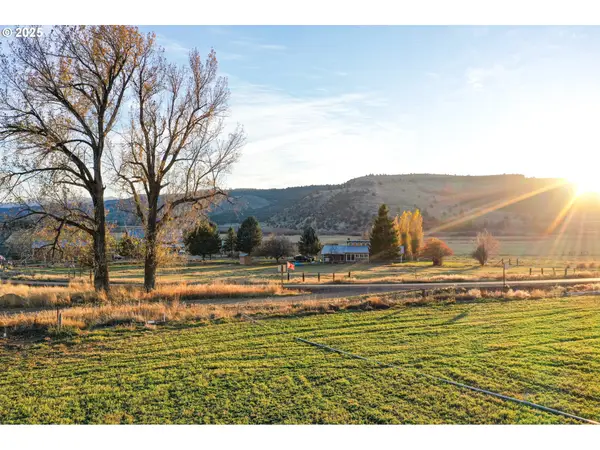 28000 SE Paulina Hwy, Prineville, OR 97754