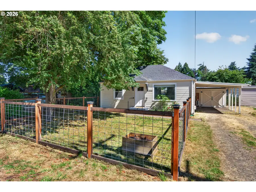 3041 Elmira Rd, Eugene, OR 97402 - #2