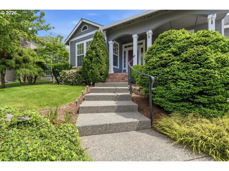 909 N 9th Way, Ridgefield, WA 98642 - #2