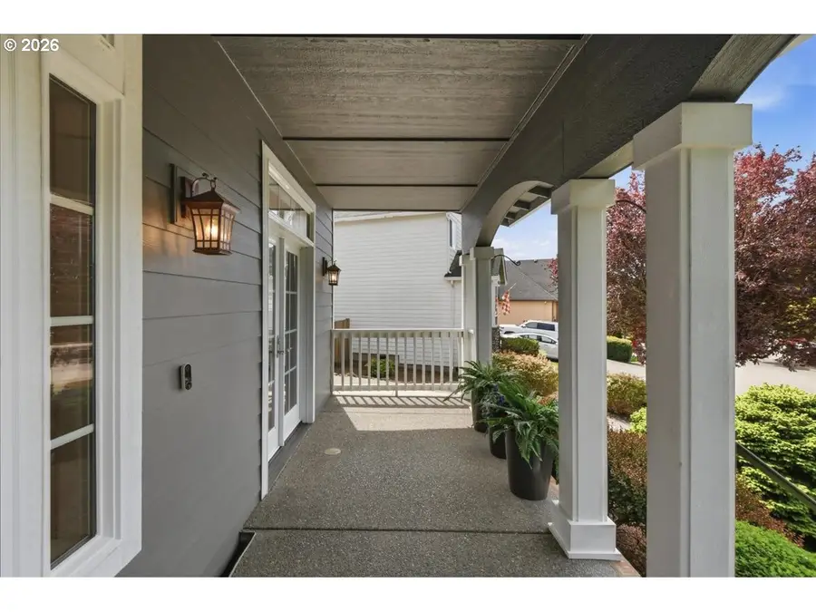 909 N 9th Way, Ridgefield, WA 98642 - #3