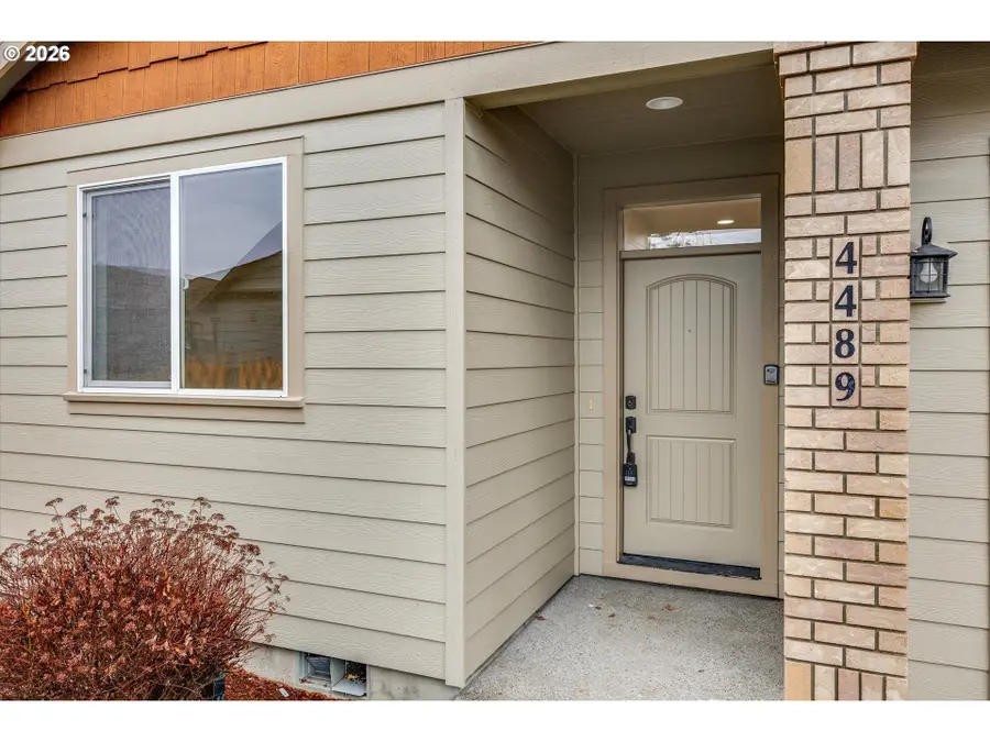 4489 SE Hillyard Ct, Gresham, OR 97080 - Image #3