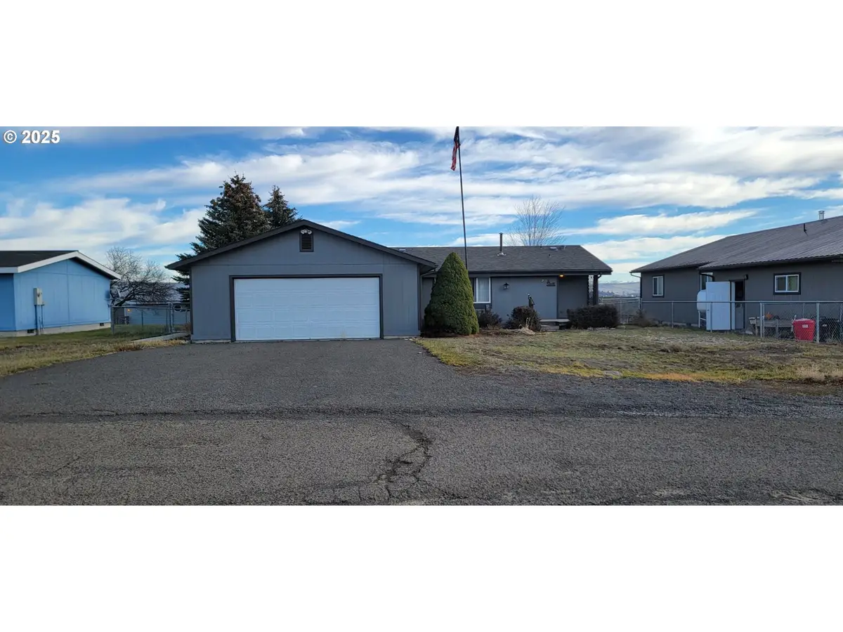 205 William St, Enterprise, OR 97828 - Image #1