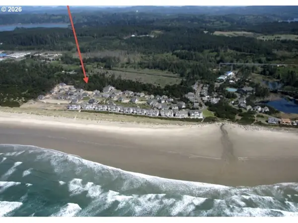 5725 SW Arbor Dr, SouthBeach, OR 97366