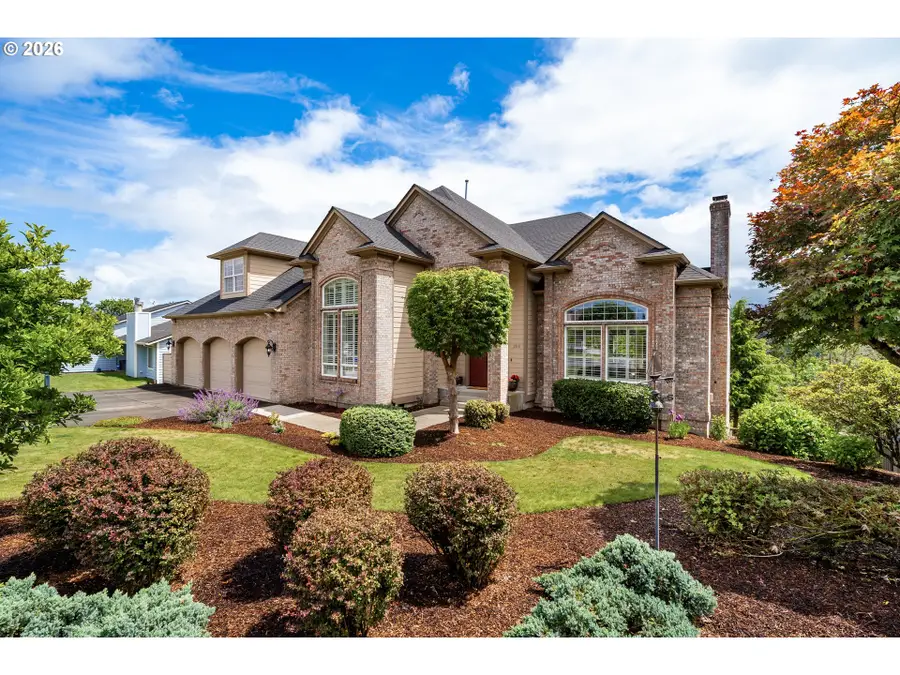 2518 Peters Dr, Longview, WA 98632 - #3