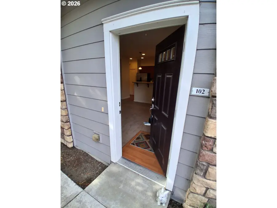 10829 NE Red Wing Way #102, Hillsboro, OR 97006 - #2