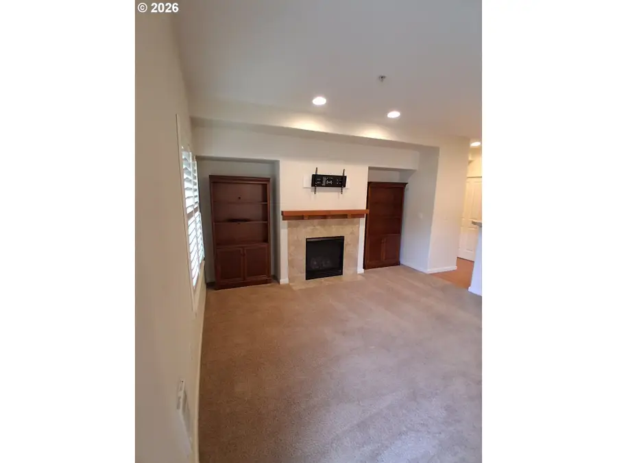 10829 NE Red Wing Way #102, Hillsboro, OR 97006 - #3