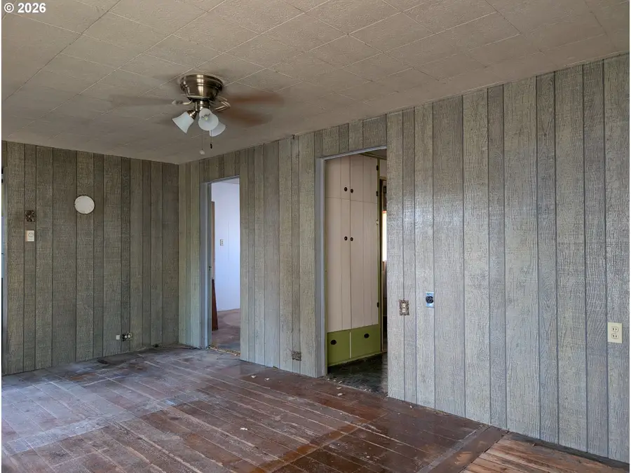 608 Poplar St #1, Cove, OR 97824 - #2