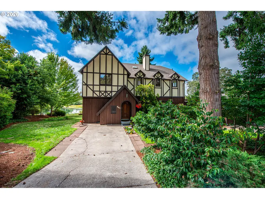 441 W D St, Springfield, OR 97477 - #3